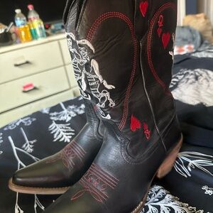 dingo Black Leather Western Boots  (Queen a hearts)